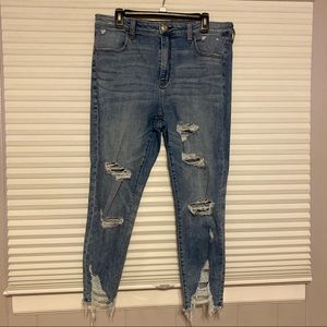 American Eagle Women’s Super Hi-Rise Jegging Crop